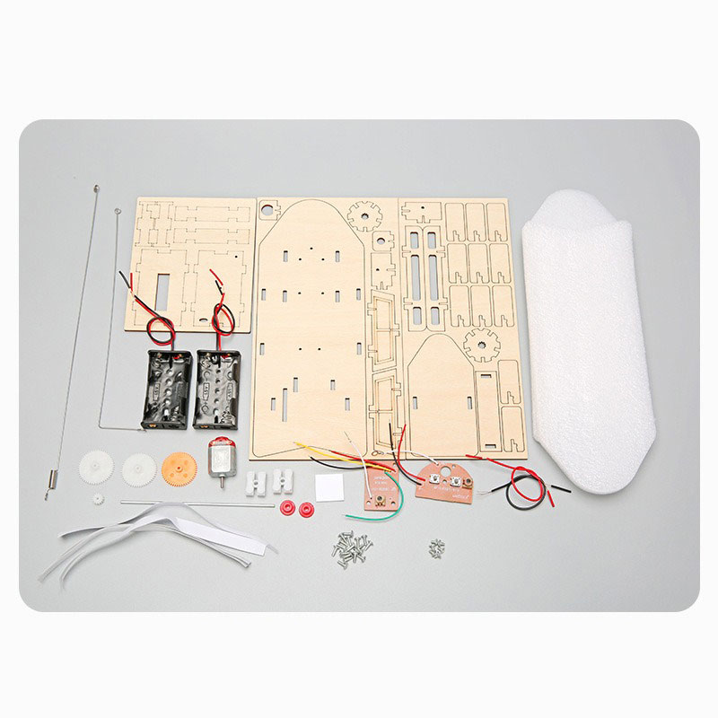 Bateau RC en bois télécommandé - Diy Boat Electronics avis et prix